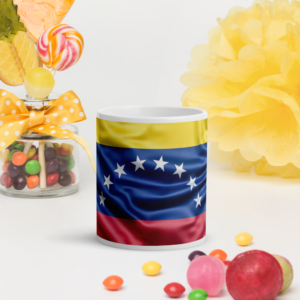 Taza blanca brillante